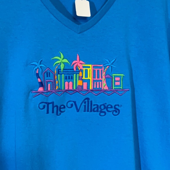 GILDAN sz X Large T Shirt The Villages Graphic Tee Shirt Bright Colors Blue Pink - Picture 5 of 7